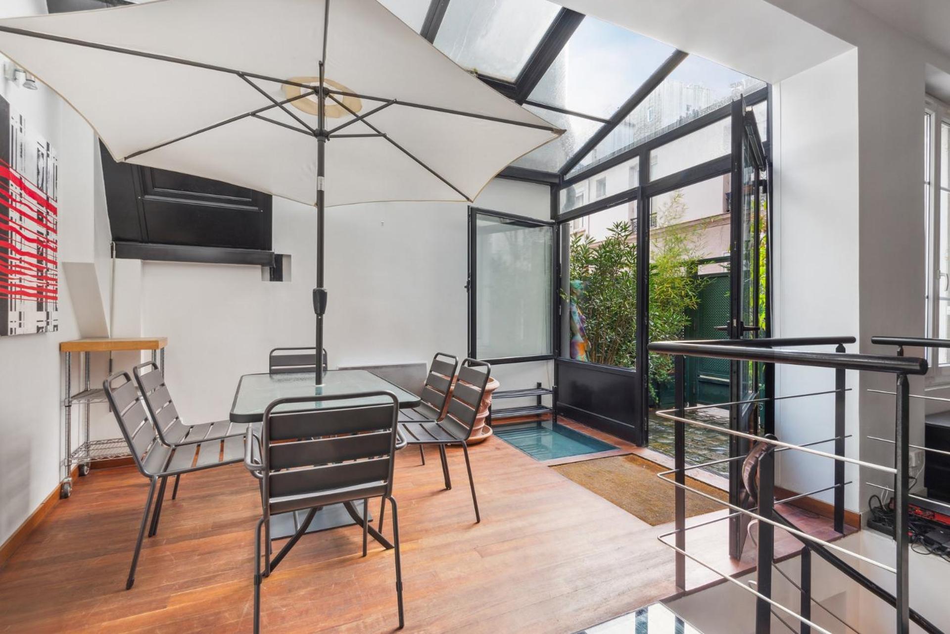 Loft De 80 M² Avec Jardin Privatif Apartment